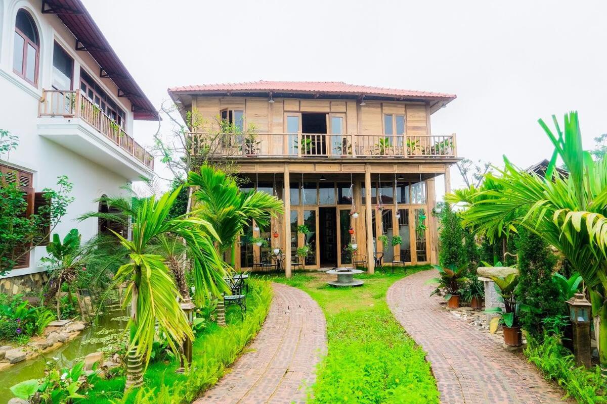 Nha Duoi Hotel Son Tay Exterior photo